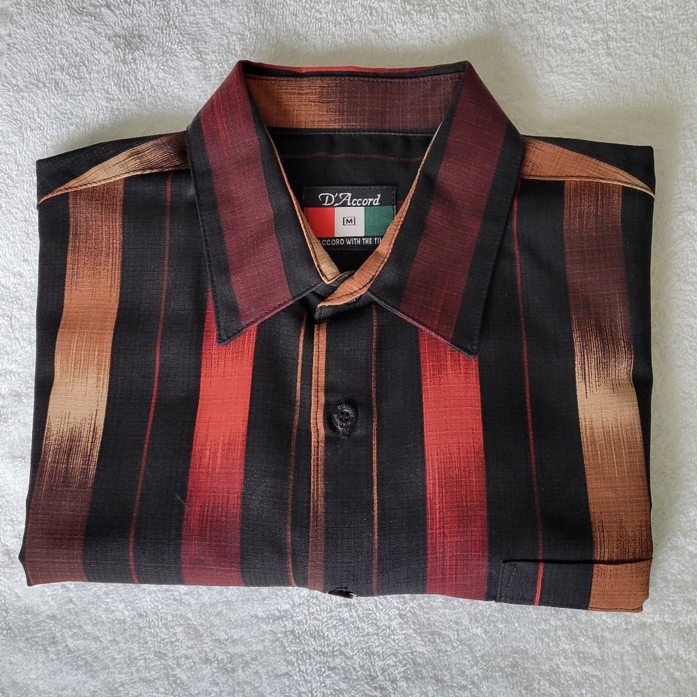 Incredibly Beautiful, Multi-colored Short-sleeved Men's Shirt - Size Large